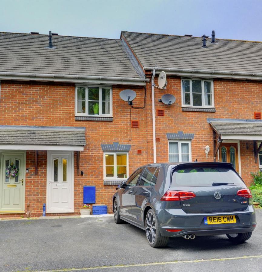 Modern 2 Bed House Sleeps 6 Southam Town Centre - Inspire Homes Ltd المظهر الخارجي الصورة