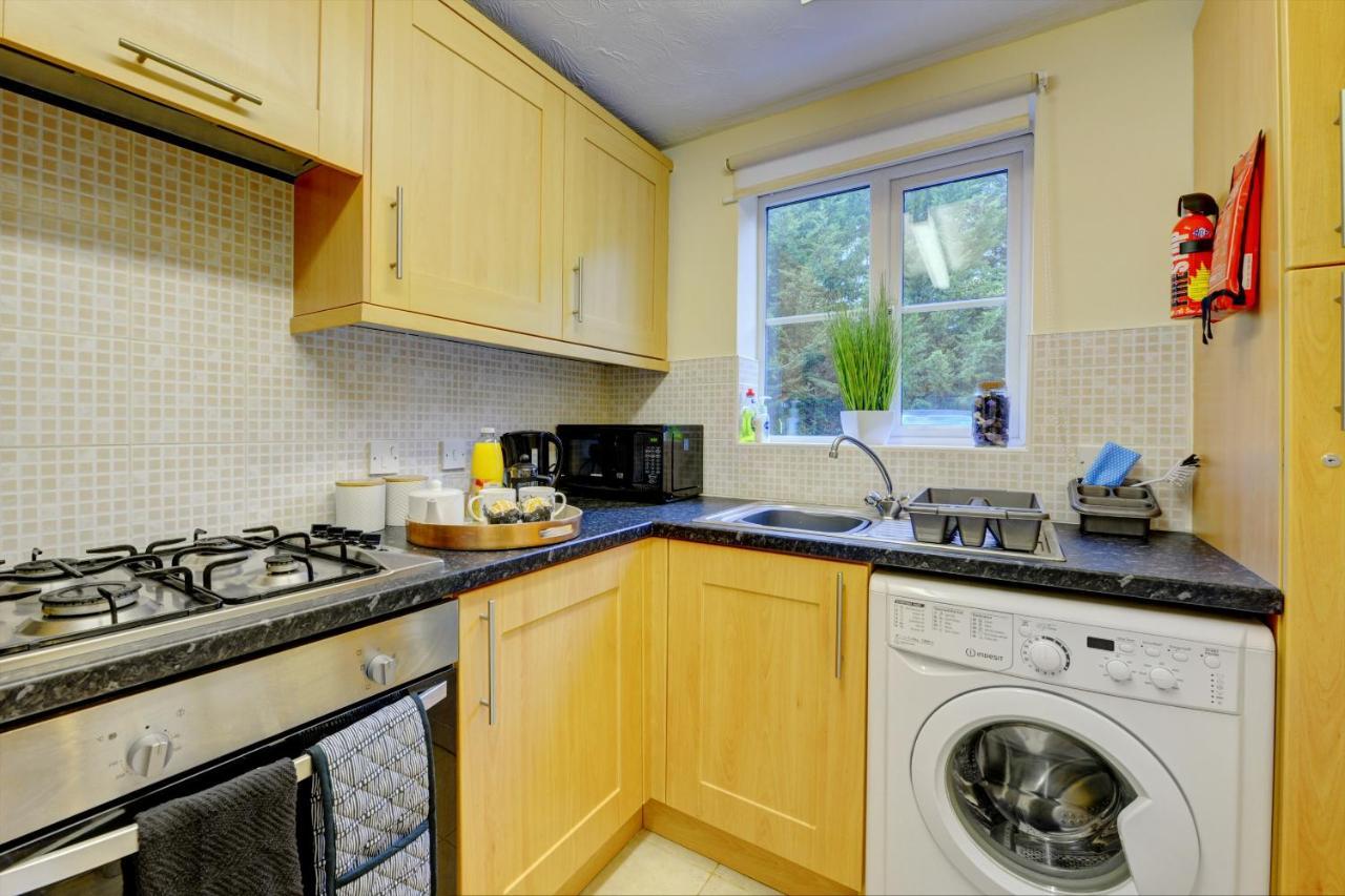 Modern 2 Bed House Sleeps 6 Southam Town Centre - Inspire Homes Ltd المظهر الخارجي الصورة